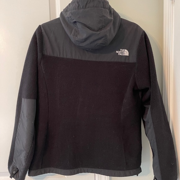 The North Face Black Women's fleece Jacket - Picture 6 of 6